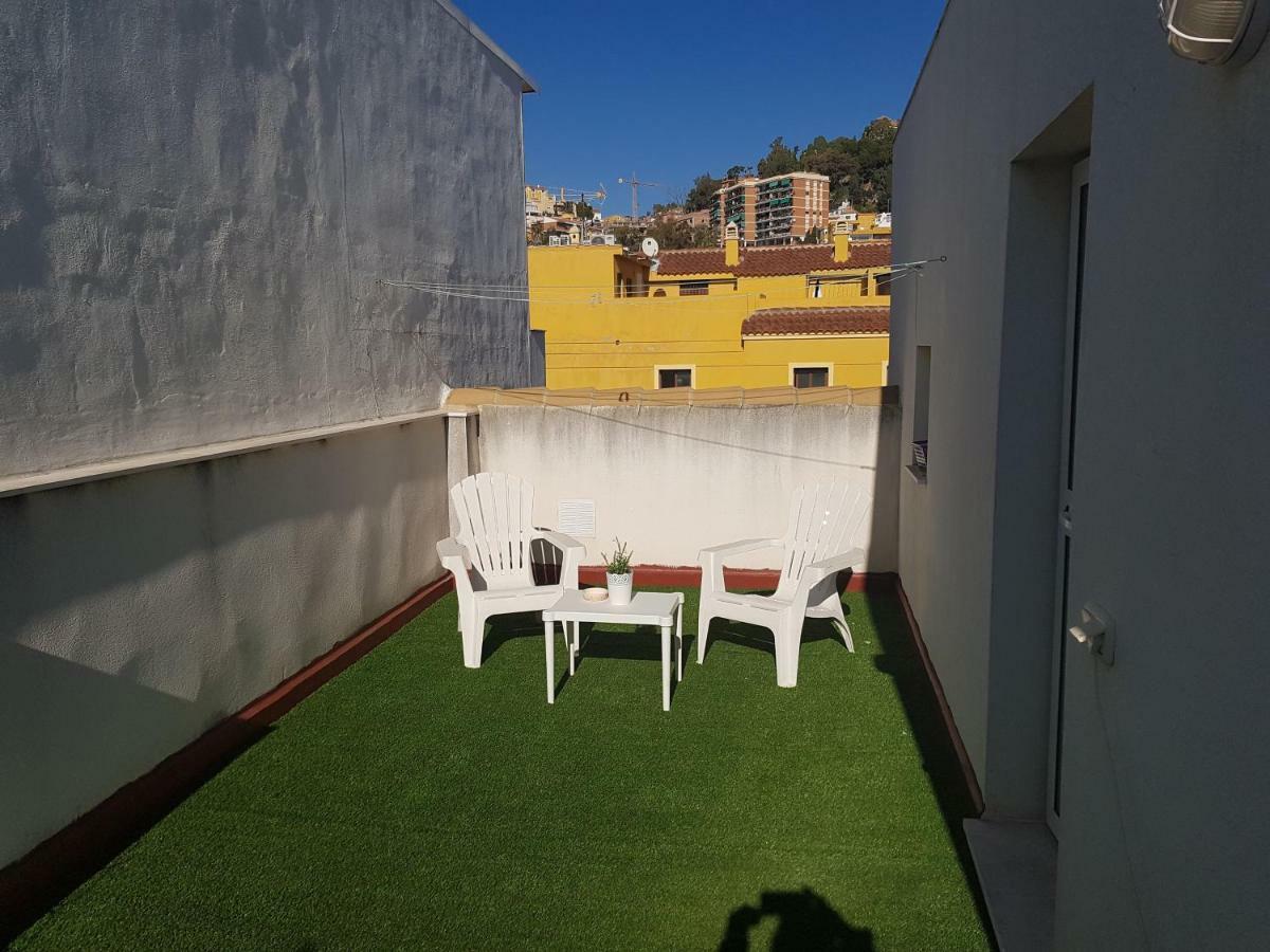 מאלגה Apartamentos Chuita Playa מראה חיצוני תמונה